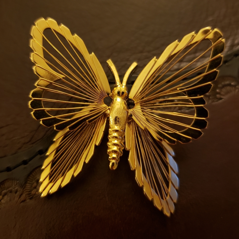 ⭐ VINTAGE | '60s Monet Butterfly Brooch - Spinerette Collection - Picture 16 of 16
